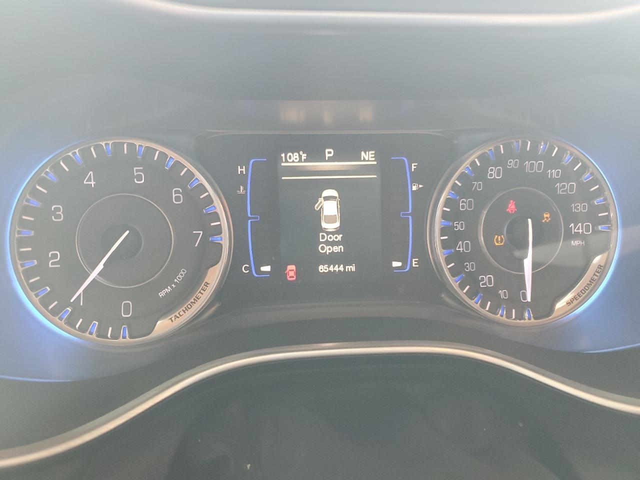 2015 Chrysler 200 Limited VIN: 1C3CCCABXFN750401 Lot: 82074885