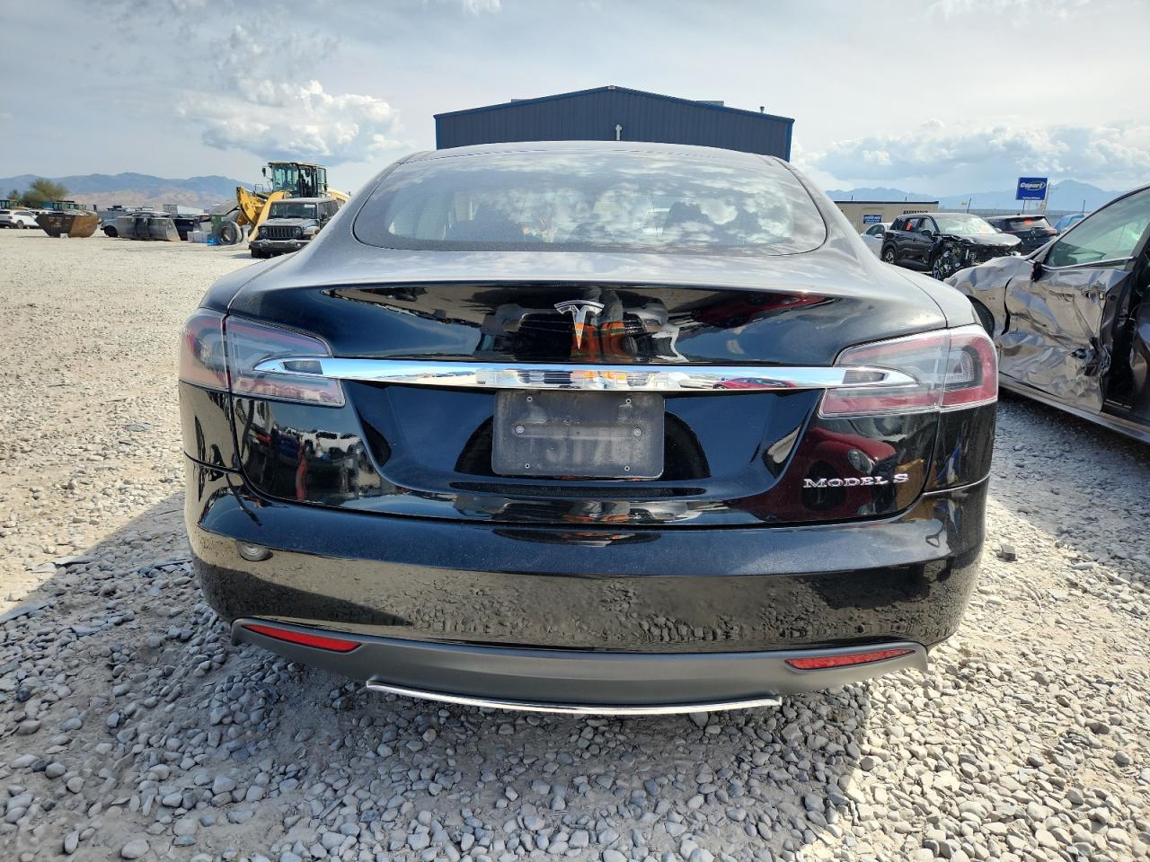 2014 Tesla Model S VIN: 5YJSA1S1XEFP40682 Lot: 80802955