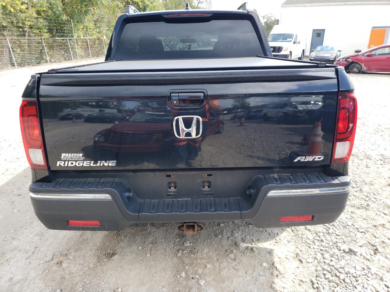 2017 Honda Ridgeline VIN: 5FPYK3F14HB016589 Lot: 81725105