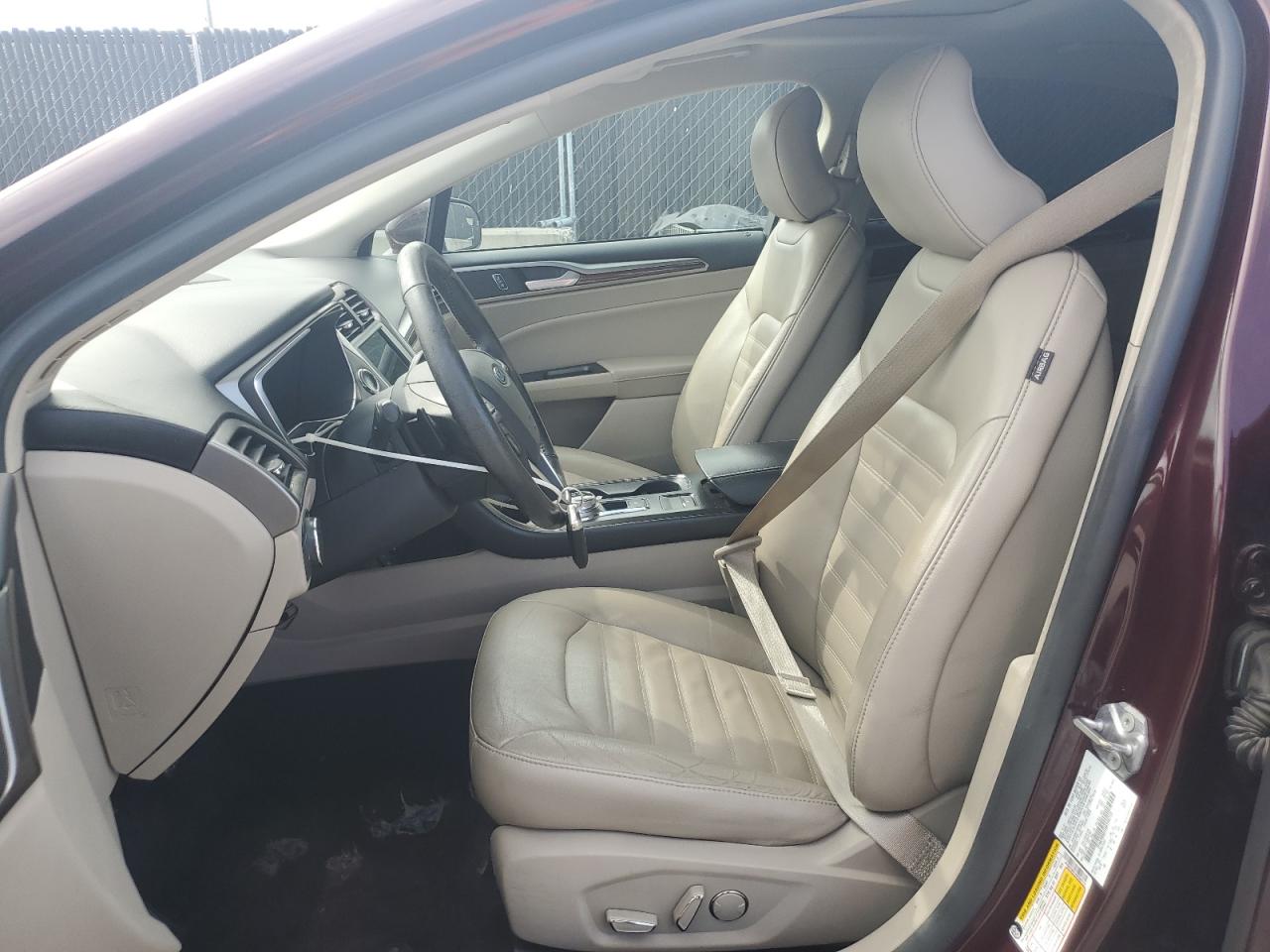 2017 Ford Fusion Se VIN: 3FA6P0HD1HR299710 Lot: 83847565