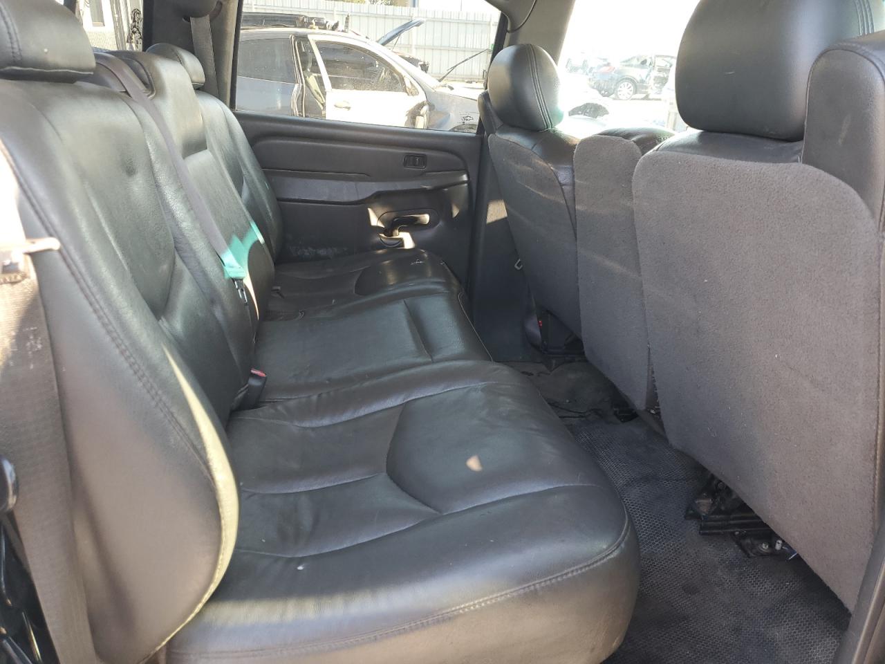 2005 Chevrolet Silverado K2500 Heavy Duty VIN: 1GCHK23265F901495 Lot: 80102985