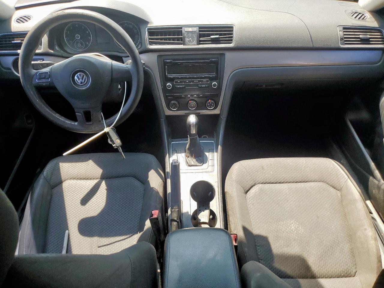 2015 Volkswagen Passat S VIN: 1VWAT7A39FC005389 Lot: 72046895