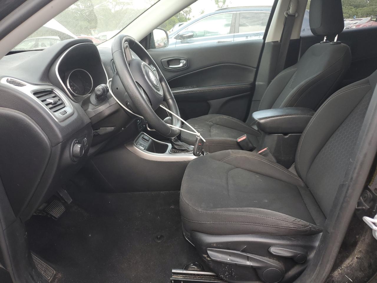 2018 Jeep Compass Sport VIN: 3C4NJCAB3JT346083 Lot: 84633925