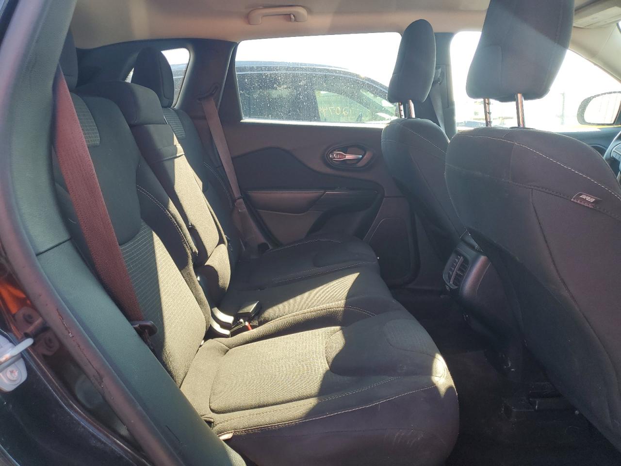 2016 Jeep Cherokee Latitude VIN: 1C4PJMCS3GW283520 Lot: 71979615