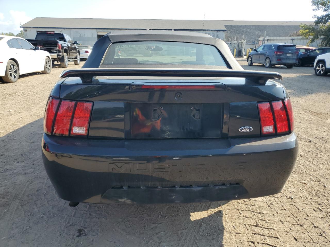 2002 Ford Mustang VIN: 1FAFP444X2F122476 Lot: 81037235