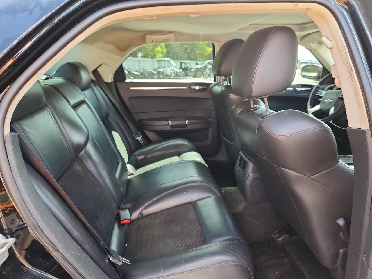 2010 Chrysler 300 S VIN: 2C3CA2CV5AH330974 Lot: 83865605