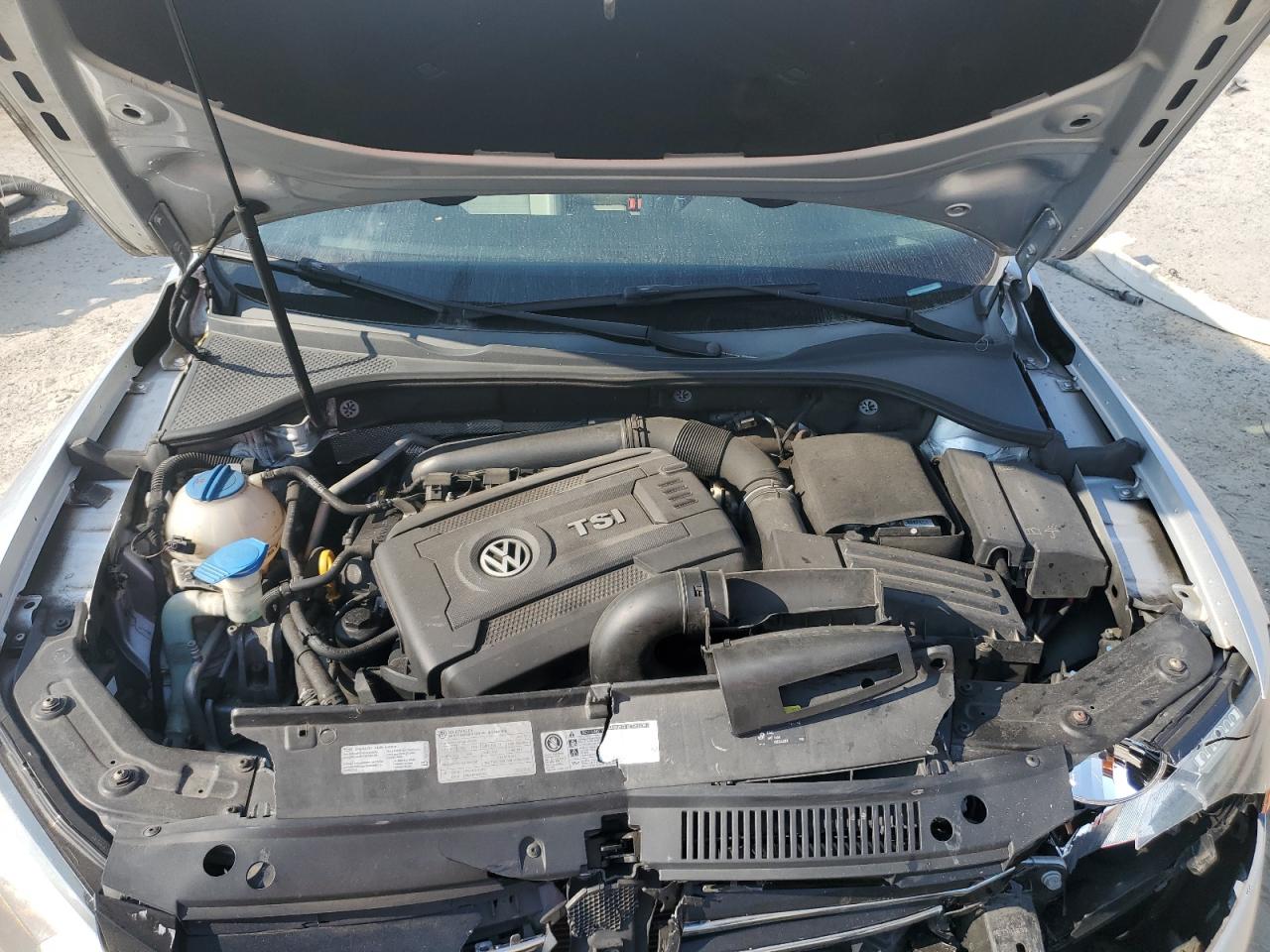 2015 Volkswagen Passat Se VIN: 1VWBS7A34FC004741 Lot: 80783475