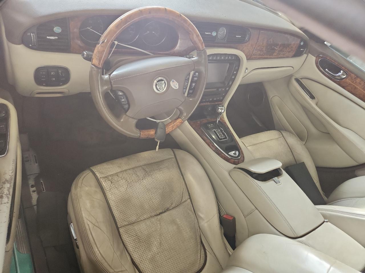 2008 Jaguar Xj Vanden Plas VIN: SAJWA82B48SH22922 Lot: 84233305