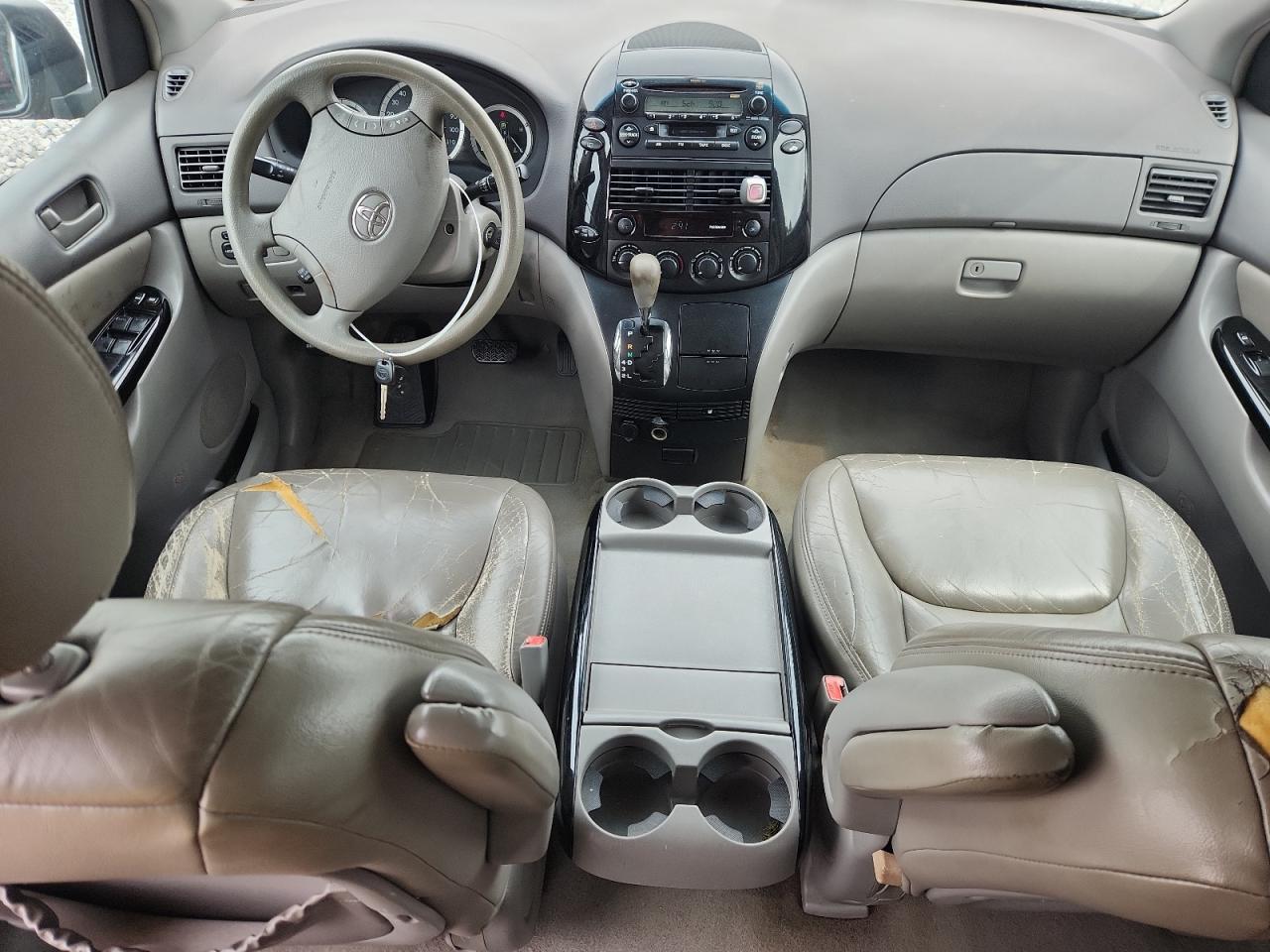 2004 Toyota Sienna Ce VIN: 5TDZA23C54S180522 Lot: 82142355