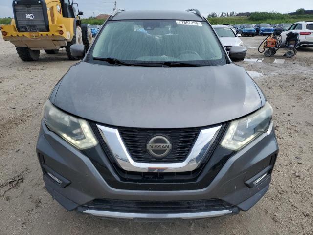  NISSAN ROGUE 2018 Серый