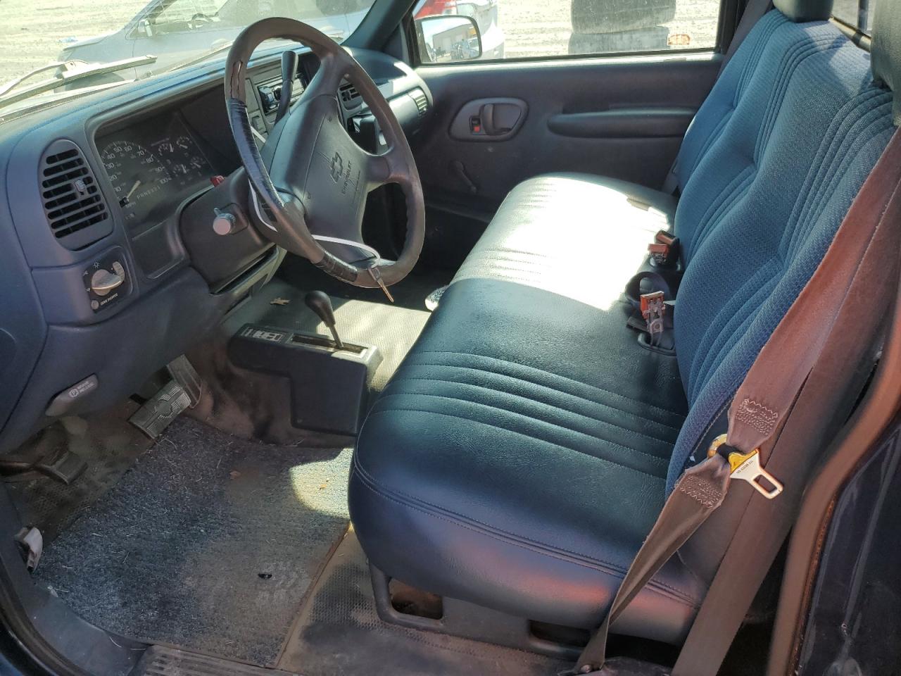 1996 Chevrolet Gmt-400 K1500 VIN: 1GCEK14W0TZ214099 Lot: 70861225