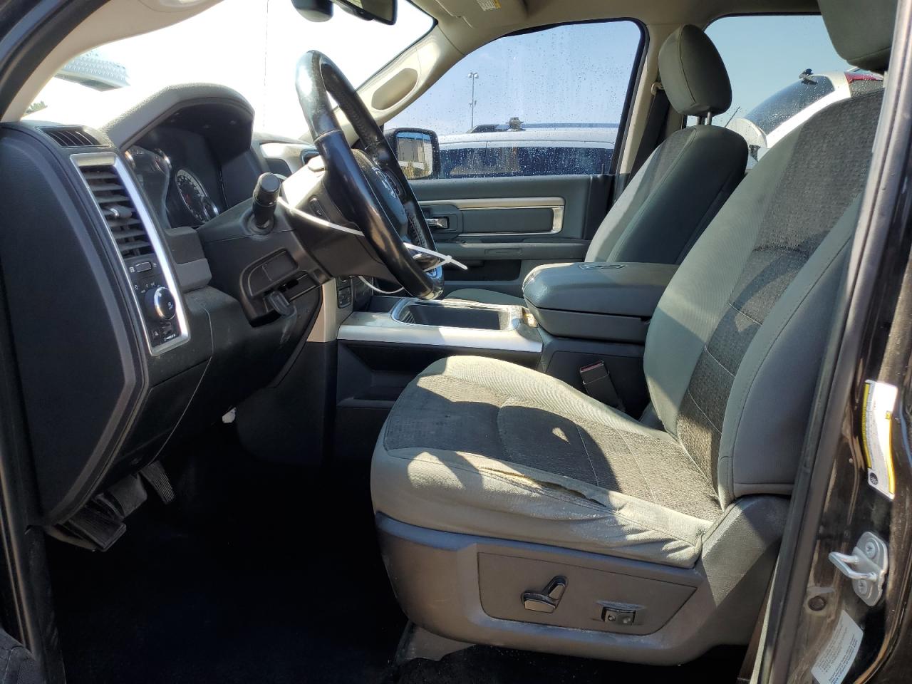 2017 Ram 1500 Slt VIN: 3C6RR7LT9HG746764 Lot: 70769095