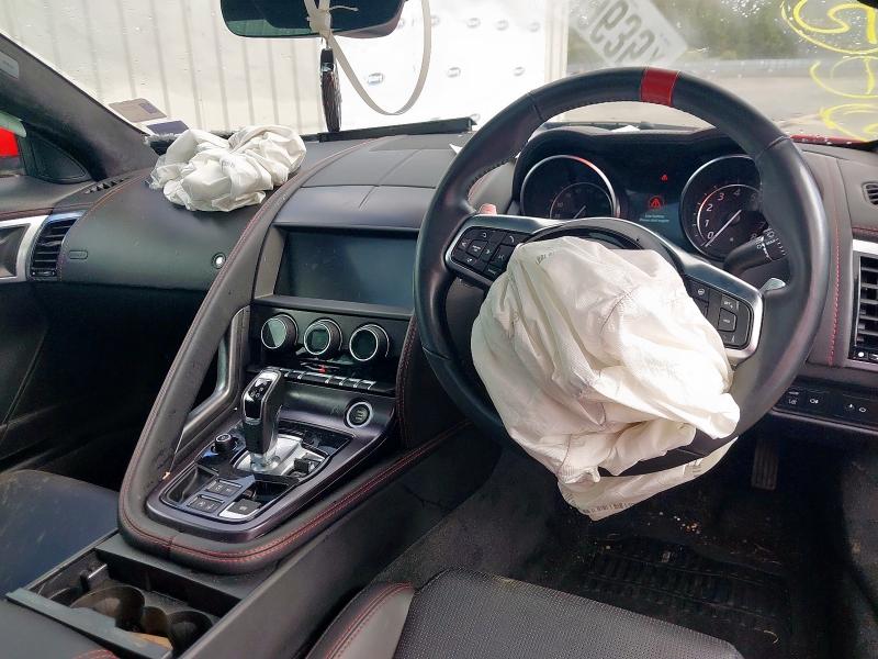 2019 JAGUAR F-TYPE V6 CHEQUERED FLAG 