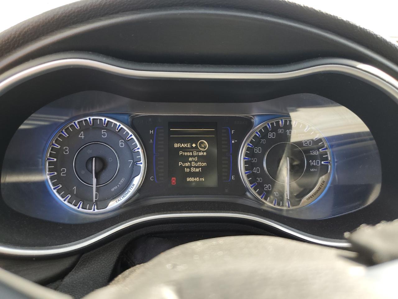 2015 Chrysler 200 Limited VIN: 1C3CCCAB0FN612706 Lot: 84293565