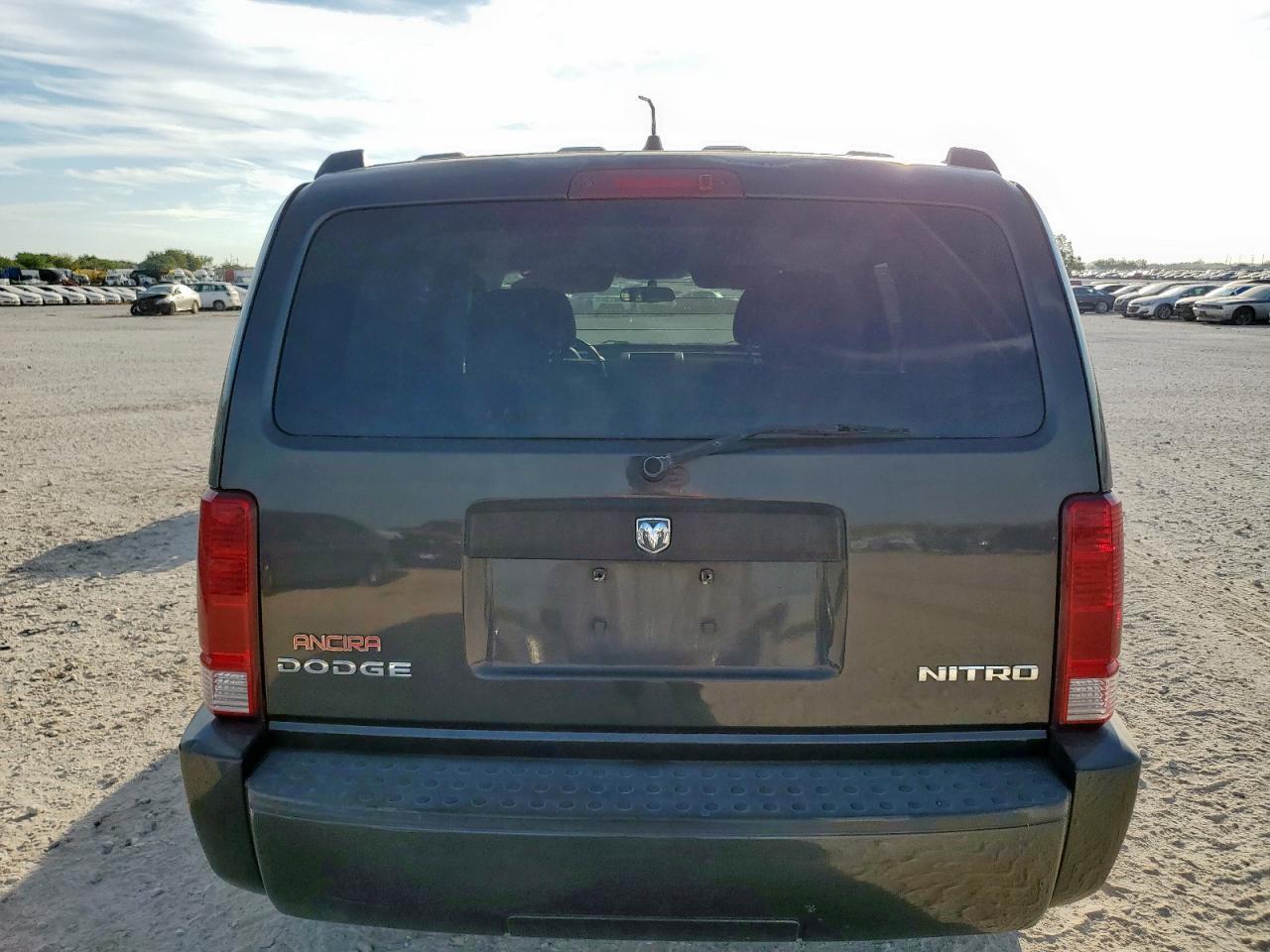 2011 Dodge Nitro Heat VIN: 1D4PT4GK9BW570618 Lot: 84421505