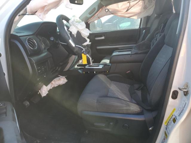 Пикапы TOYOTA TUNDRA 2014 Белый