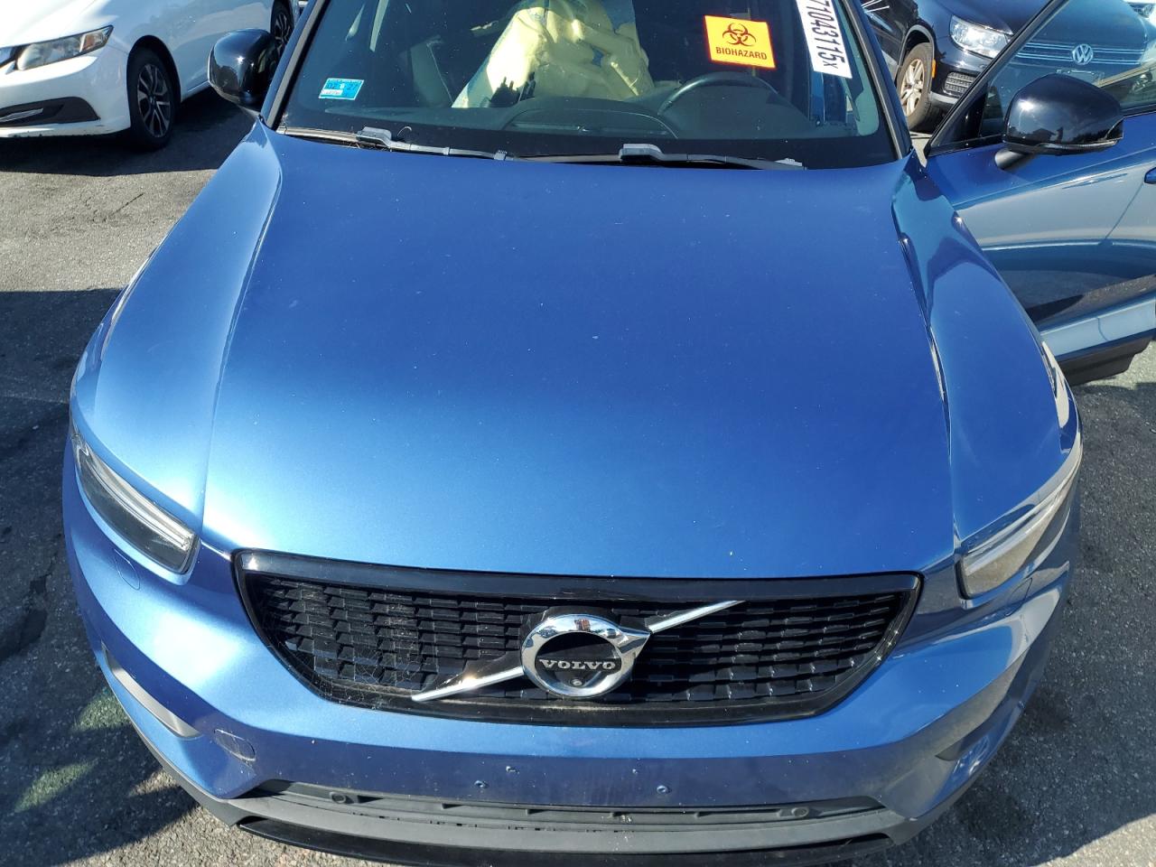 2019 Volvo Xc40 T5 Momentum VIN: YV4162XZ8K2021377 Lot: 71043115