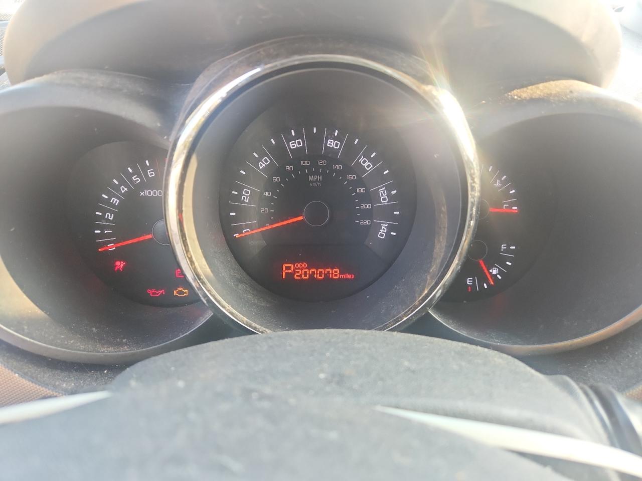 2011 Kia Soul + VIN: KNDJT2A20B7273960 Lot: 80217005