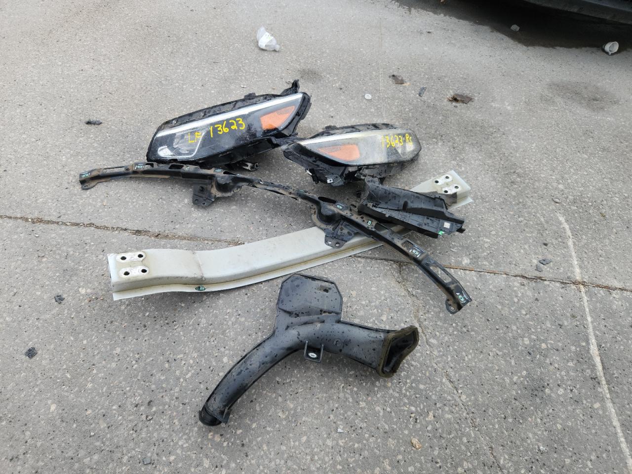 2017 Chevrolet Malibu Lt VIN: 1G1ZE5ST5HF195057 Lot: 83826335