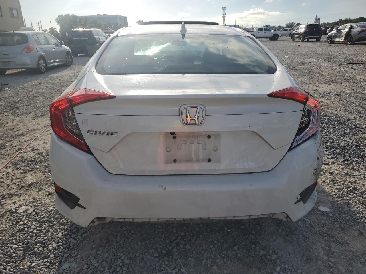2018 Honda Civic Ex VIN: 19XFC2F72JE002861 Lot: 81795785