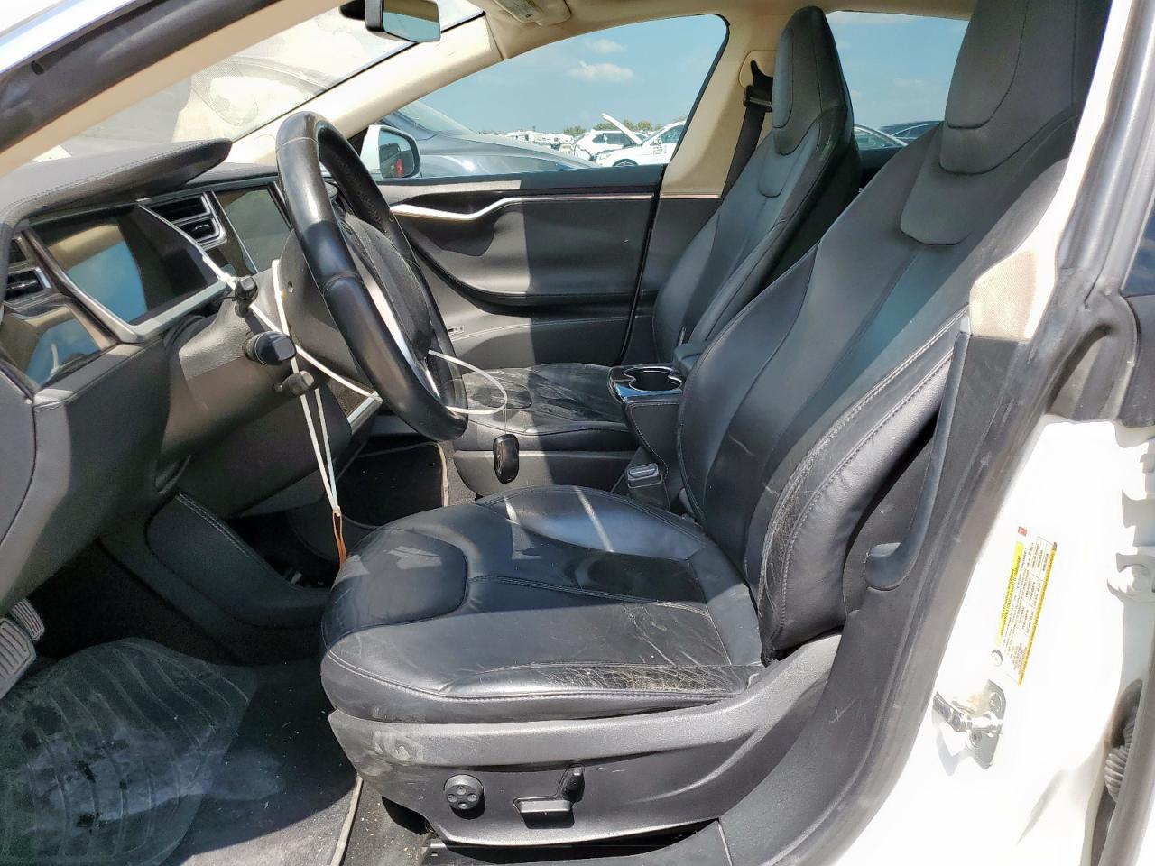 2014 Tesla Model S VIN: 5YJSA1H19EFP30717 Lot: 81050495