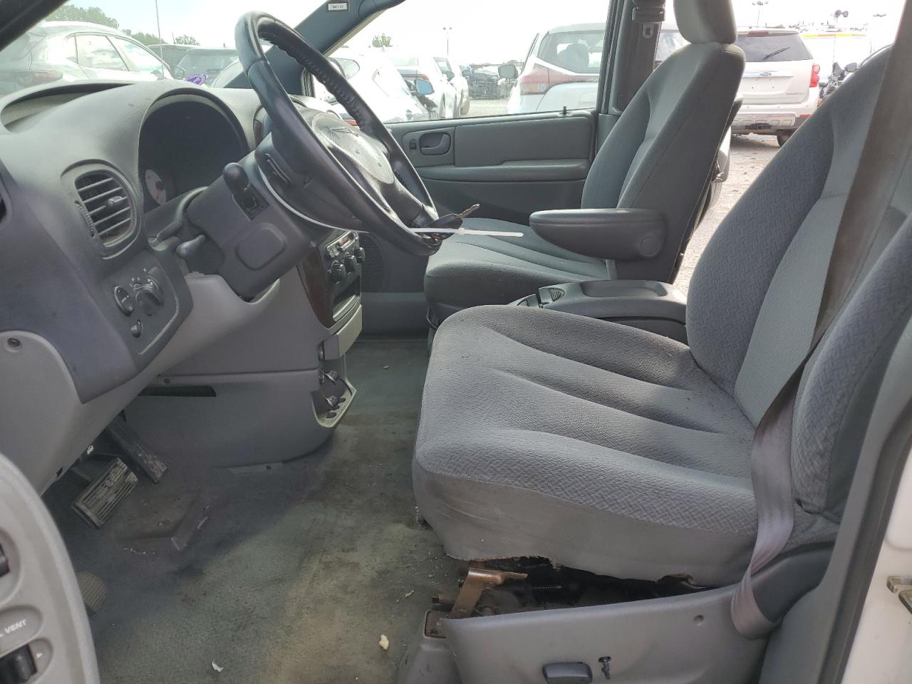 2004 Chrysler Town & Country Touring VIN: 2C4GP54L74R577129 Lot: 70805495