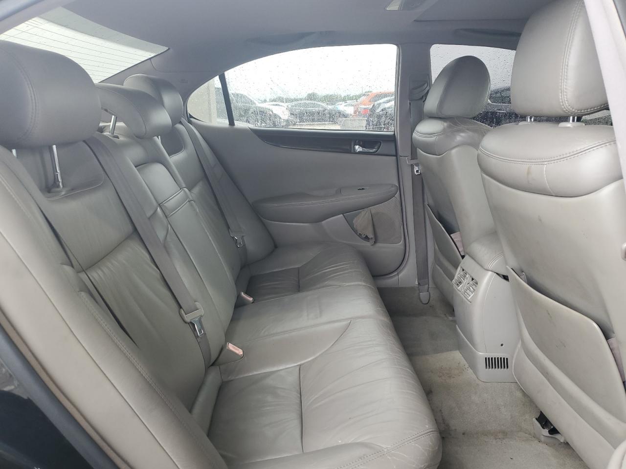 2004 Lexus Es 330 VIN: JTHBA30G845054562 Lot: 81573135