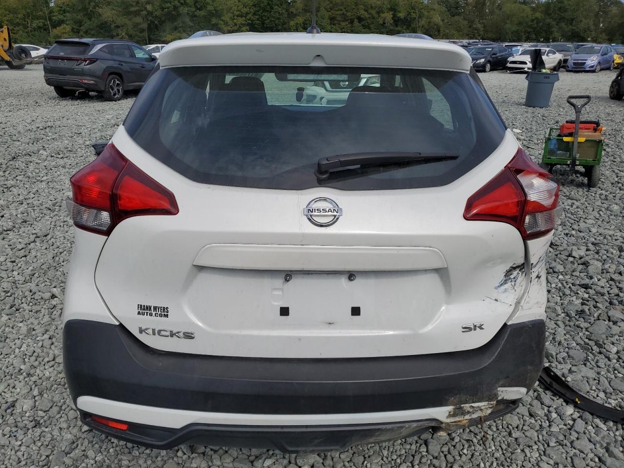 2019 Nissan Kicks S VIN: 3N1CP5CU4KL558303 Lot: 81762365