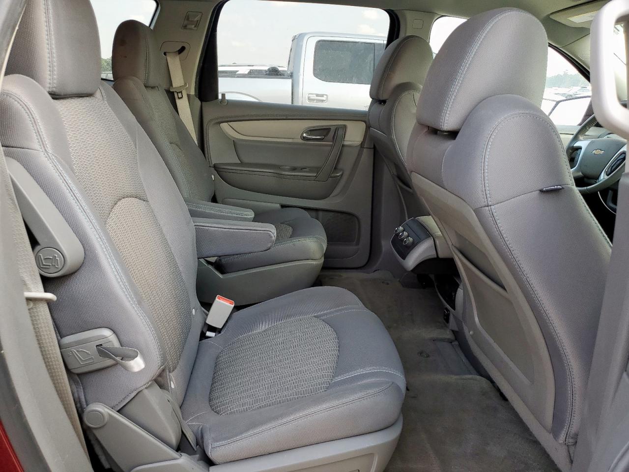 2015 Chevrolet Traverse Lt VIN: 1GNKRGKDXFJ117215 Lot: 81450115