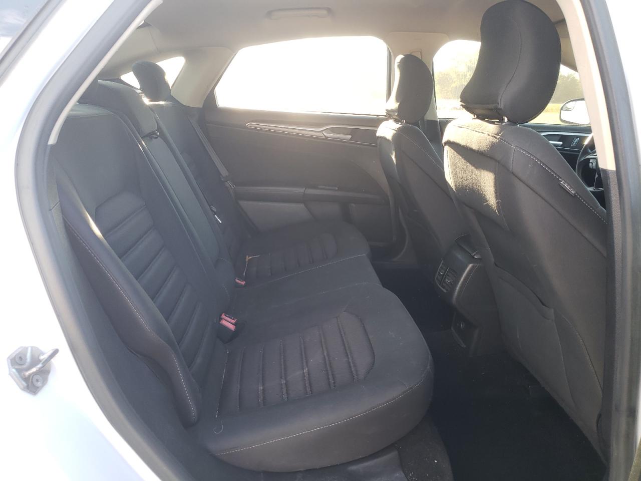 2017 Ford Fusion Se VIN: 3FA6P0HD2HR272998 Lot: 71120485