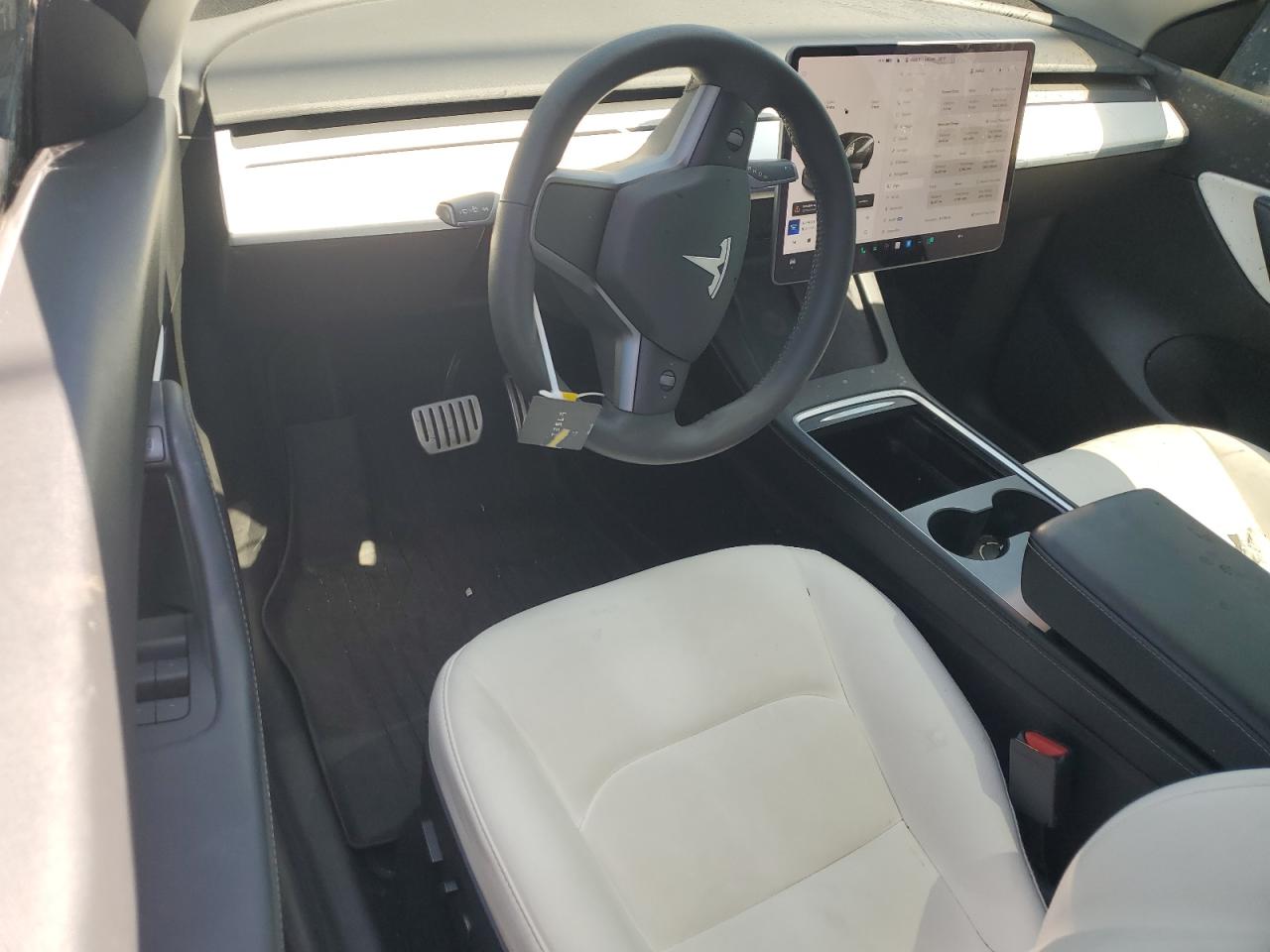 2022 Tesla Model Y VIN: 7SAYGDEFXNF337046 Lot: 71619905