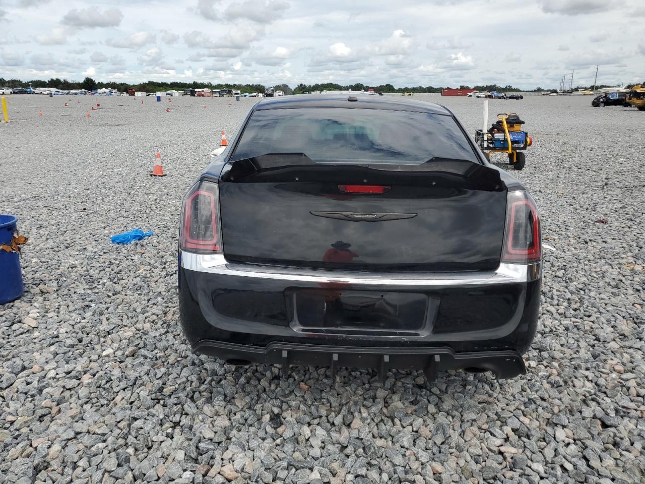 2014 Chrysler 300C VIN: 2C3CCAET2EH171367 Lot: 81025835