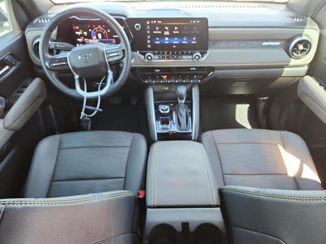  CHEVROLET COLORADO 2024 Белы