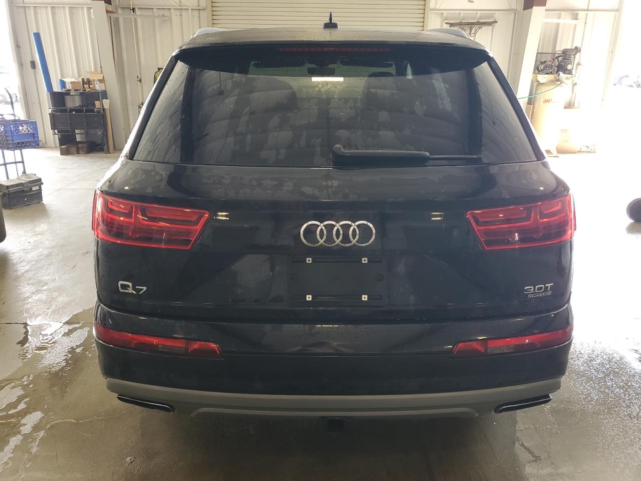 2017 Audi Q7 Prestige VIN: WA1VABF79HD010768 Lot: 71248945