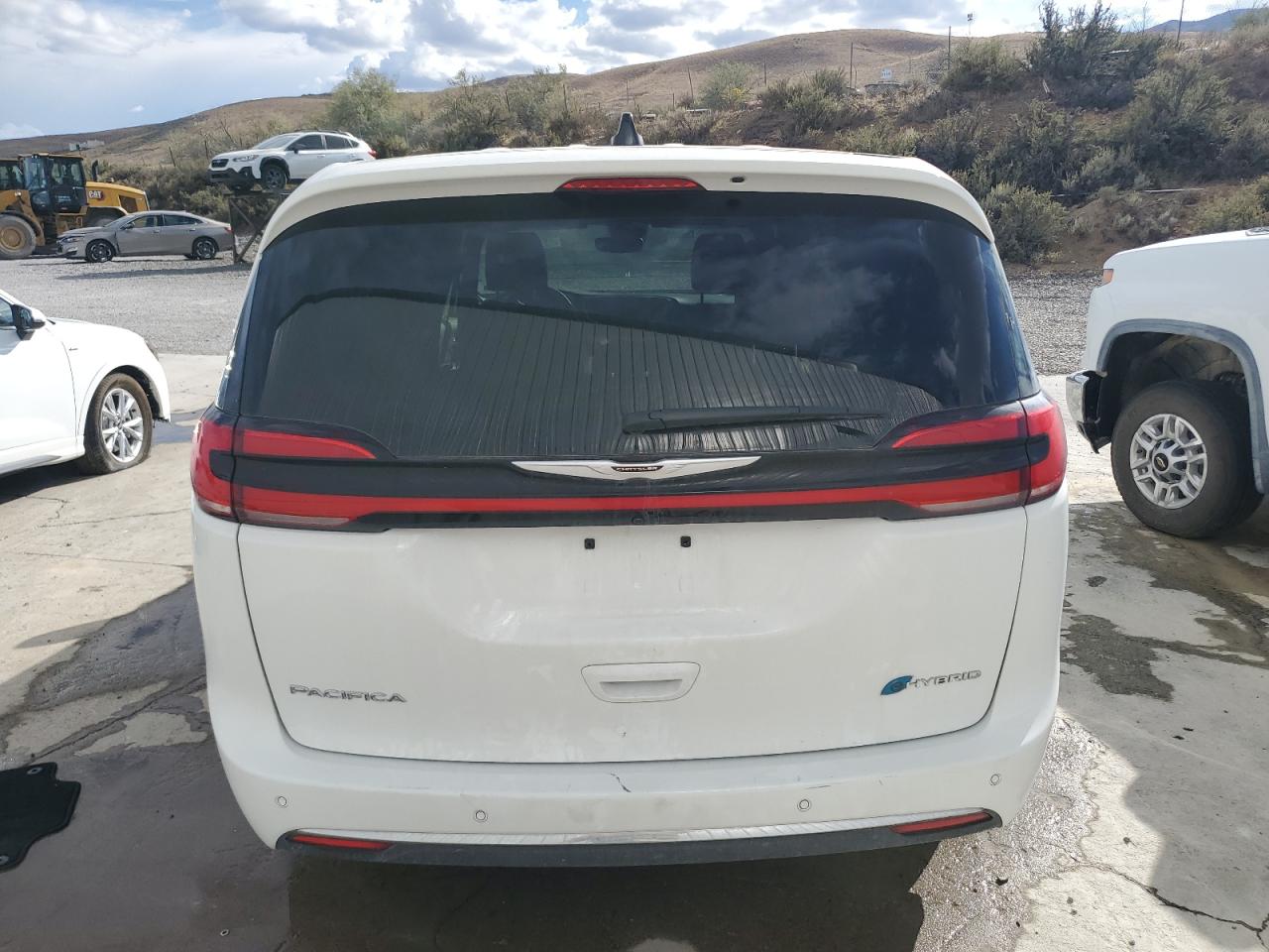 2025 Chrysler Pacifica Hybrid Select VIN: 2C4RC1S78SR572683 Lot: 84204255