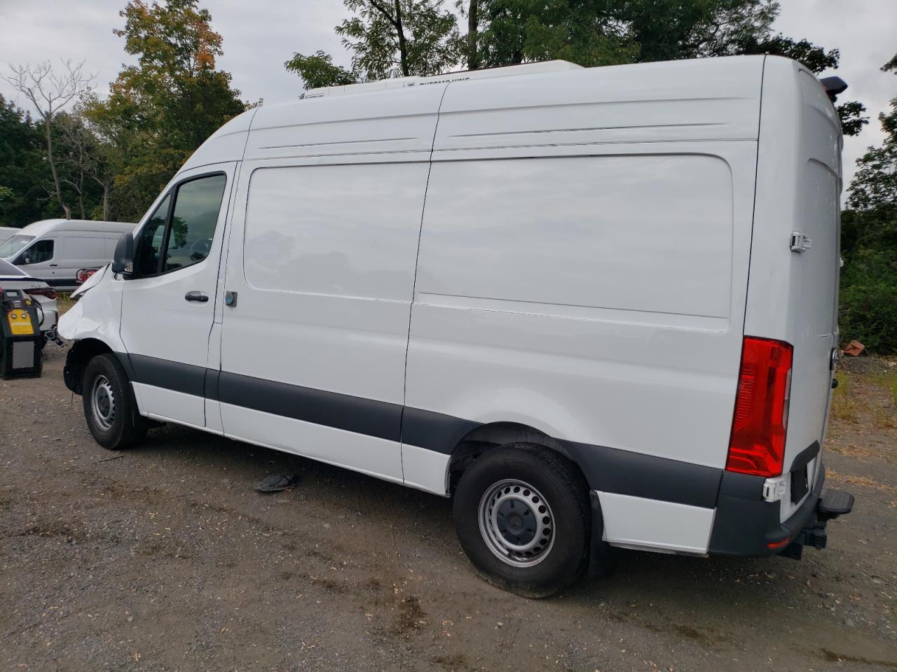 2024 Mercedes-Benz Sprinter 2500 white null diesel W1Y4NBHY2RT184311 photo #3