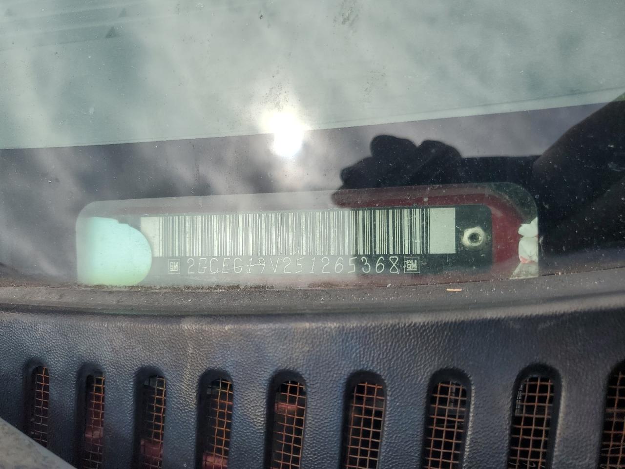 2005 Chevrolet Silverado C1500 VIN: 2GCEC19V251265368 Lot: 84397815