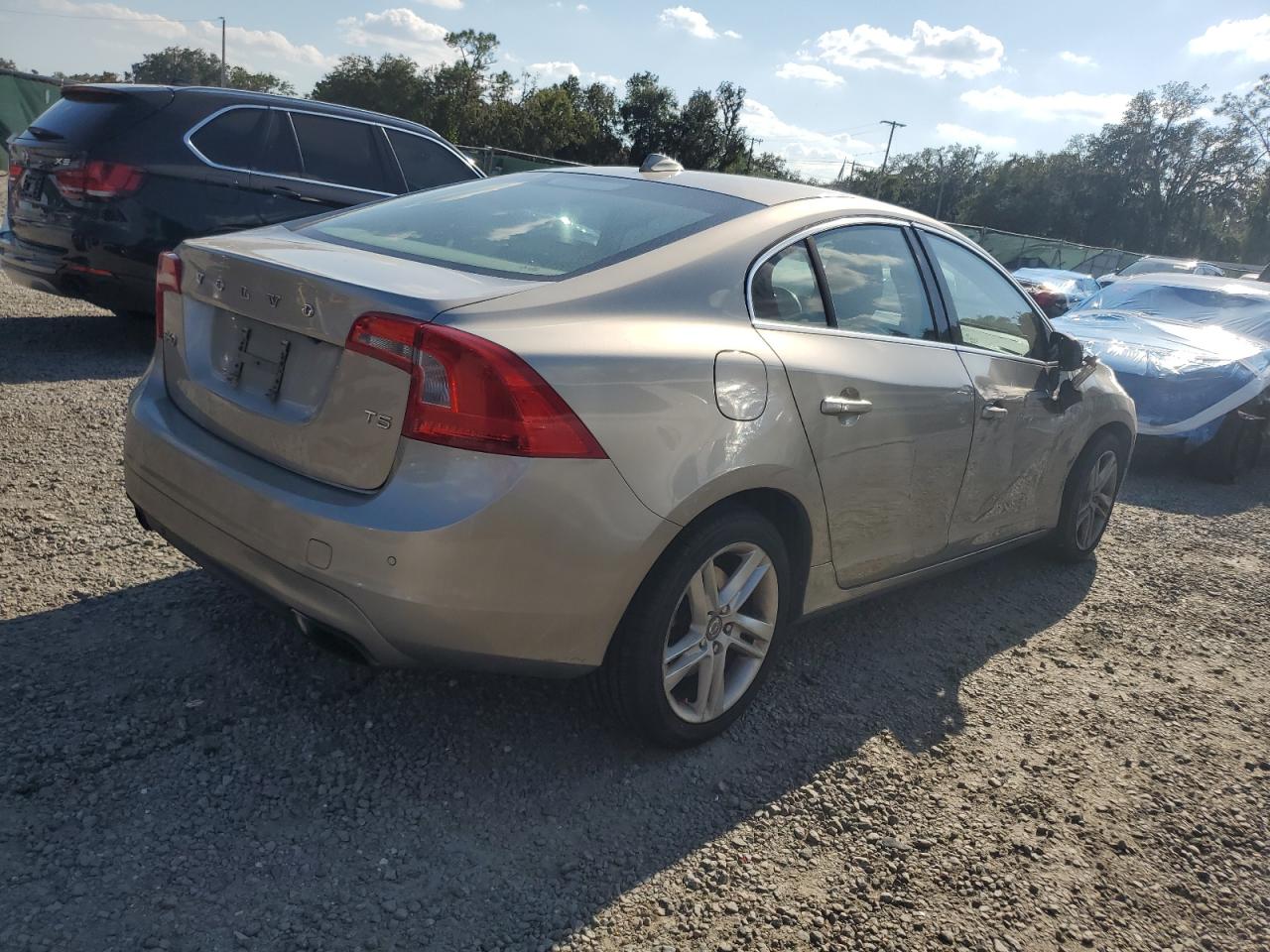 YV140MFC1F1314523 VOLVO S60 2015 TAN Photo 3