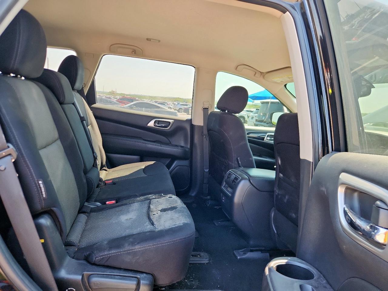 2018 Nissan Pathfinder S VIN: 5N1DR2MN5JC613901 Lot: 80990035