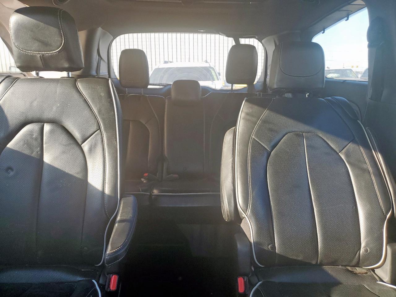 2018 Chrysler Pacifica Limited VIN: 2C4RC1GG5JR354899 Lot: 84657975