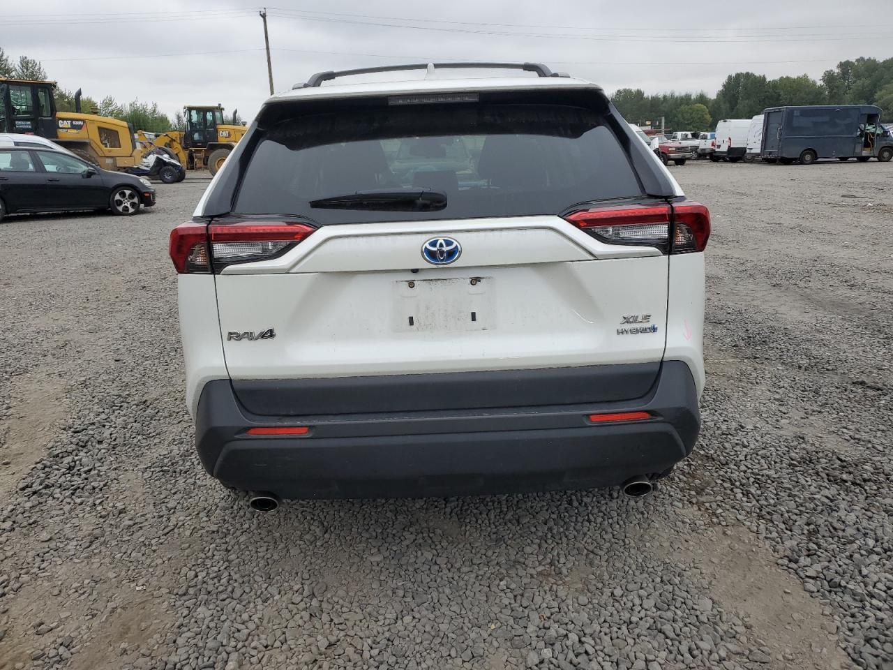 2021 Toyota Rav4 Xle Premium VIN: JTMB6RFV2MD032154 Lot: 80404635