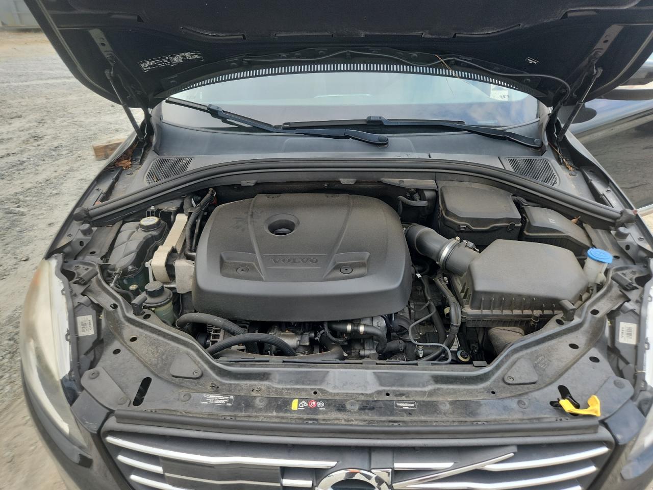 2015 Volvo Xc60 T5 Premier VIN: YV440MDK5F2740660 Lot: 81226585
