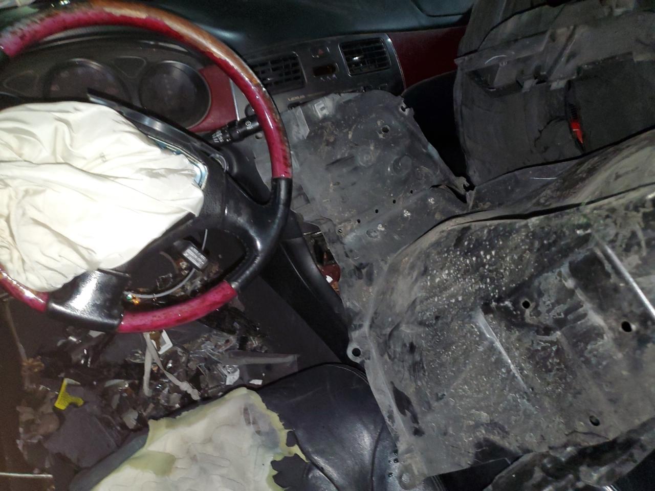 2004 Lexus Es 330 VIN: JTHBA30G440021801 Lot: 84055375