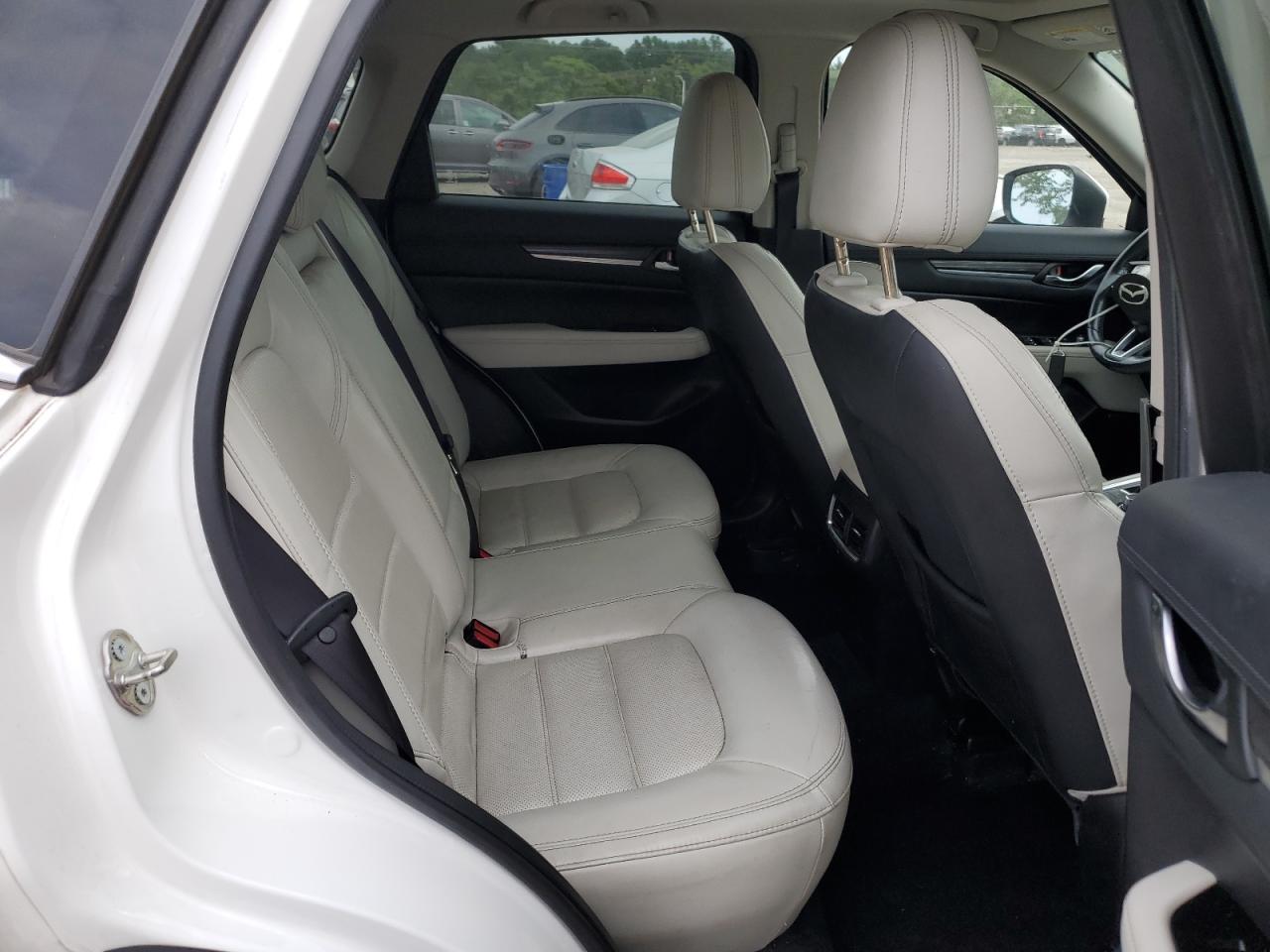 2018 Mazda Cx-5 Grand Touring VIN: JM3KFBDM1J1352927 Lot: 83772245