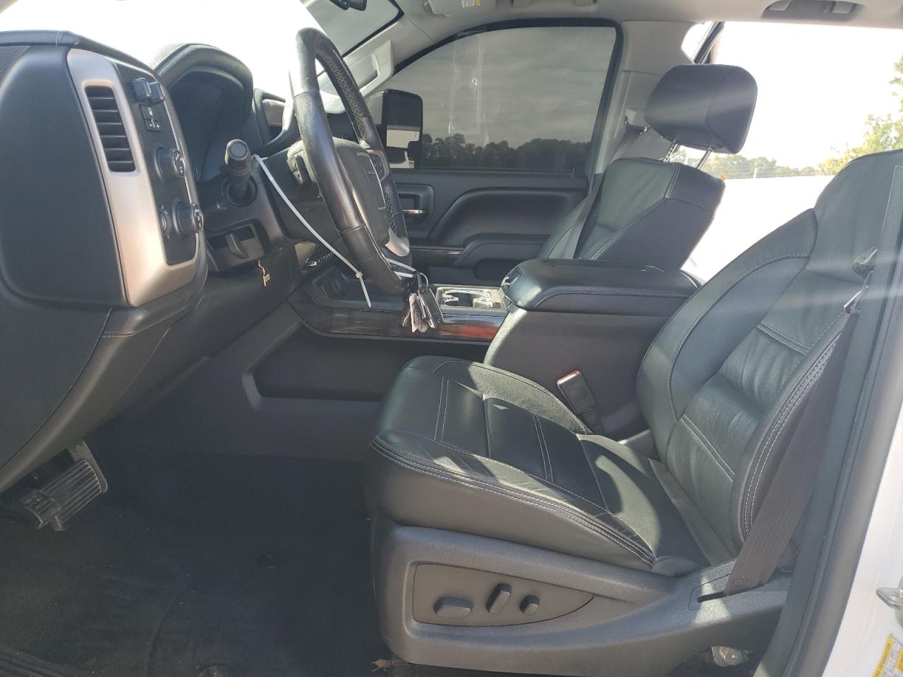 2016 GMC Sierra K2500 Denali VIN: 1GT12UE85GF193032 Lot: 81869495