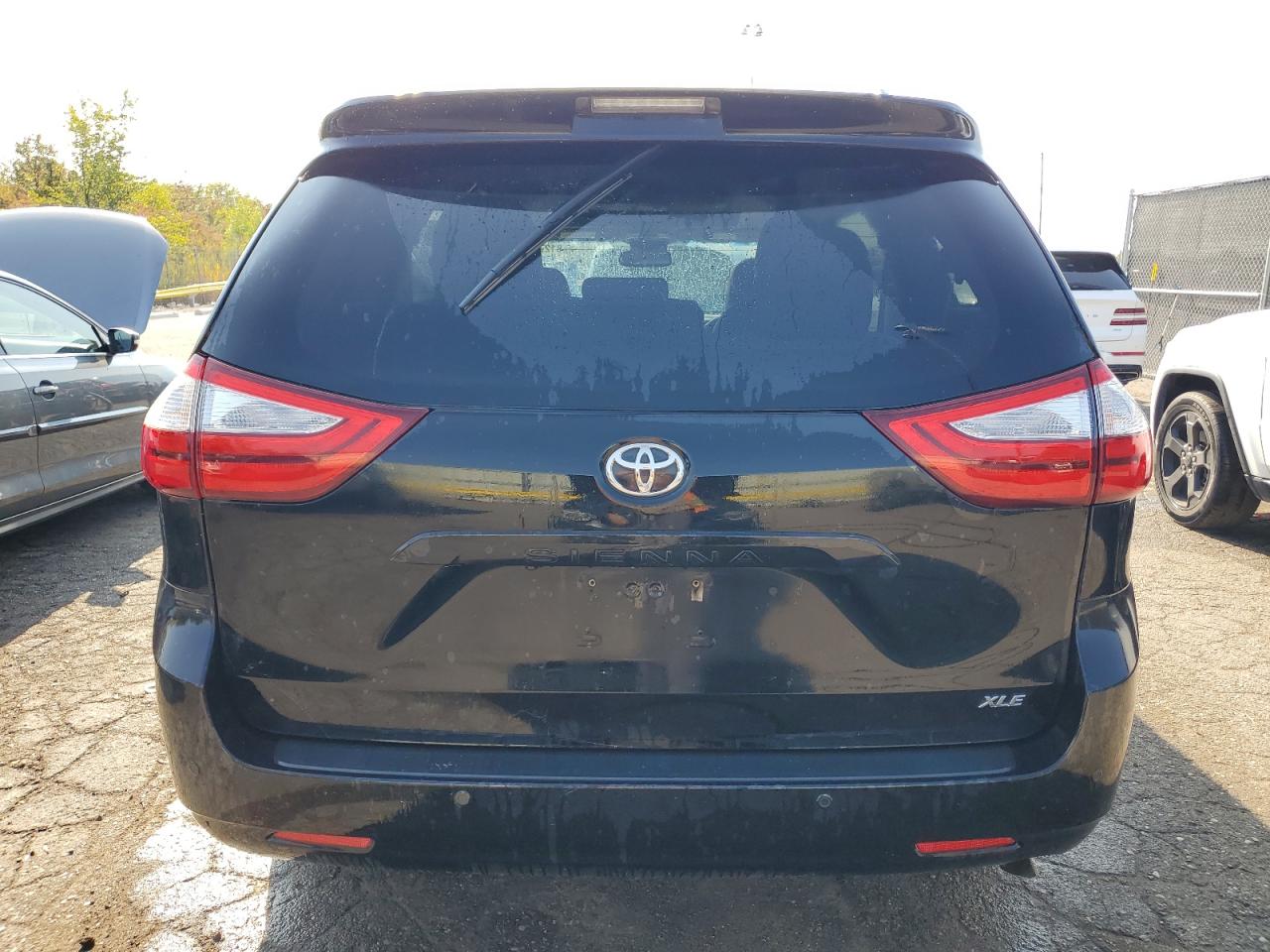2016 Toyota Sienna Xle VIN: 5TDYK3DC0GS719095 Lot: 81271625