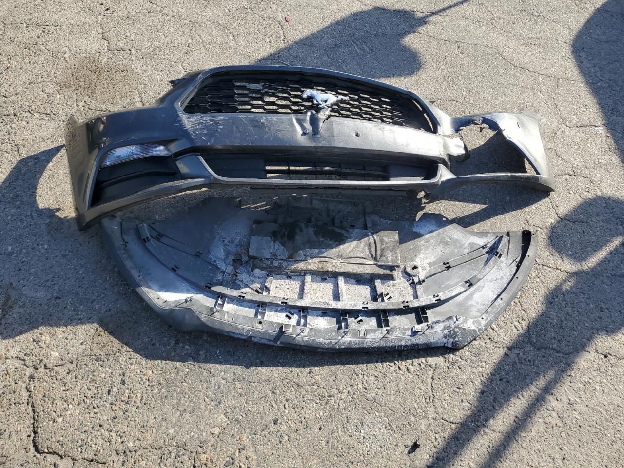 2017 Ford Mustang VIN: 1FA6P8AM9H5241145 Lot: 81768145