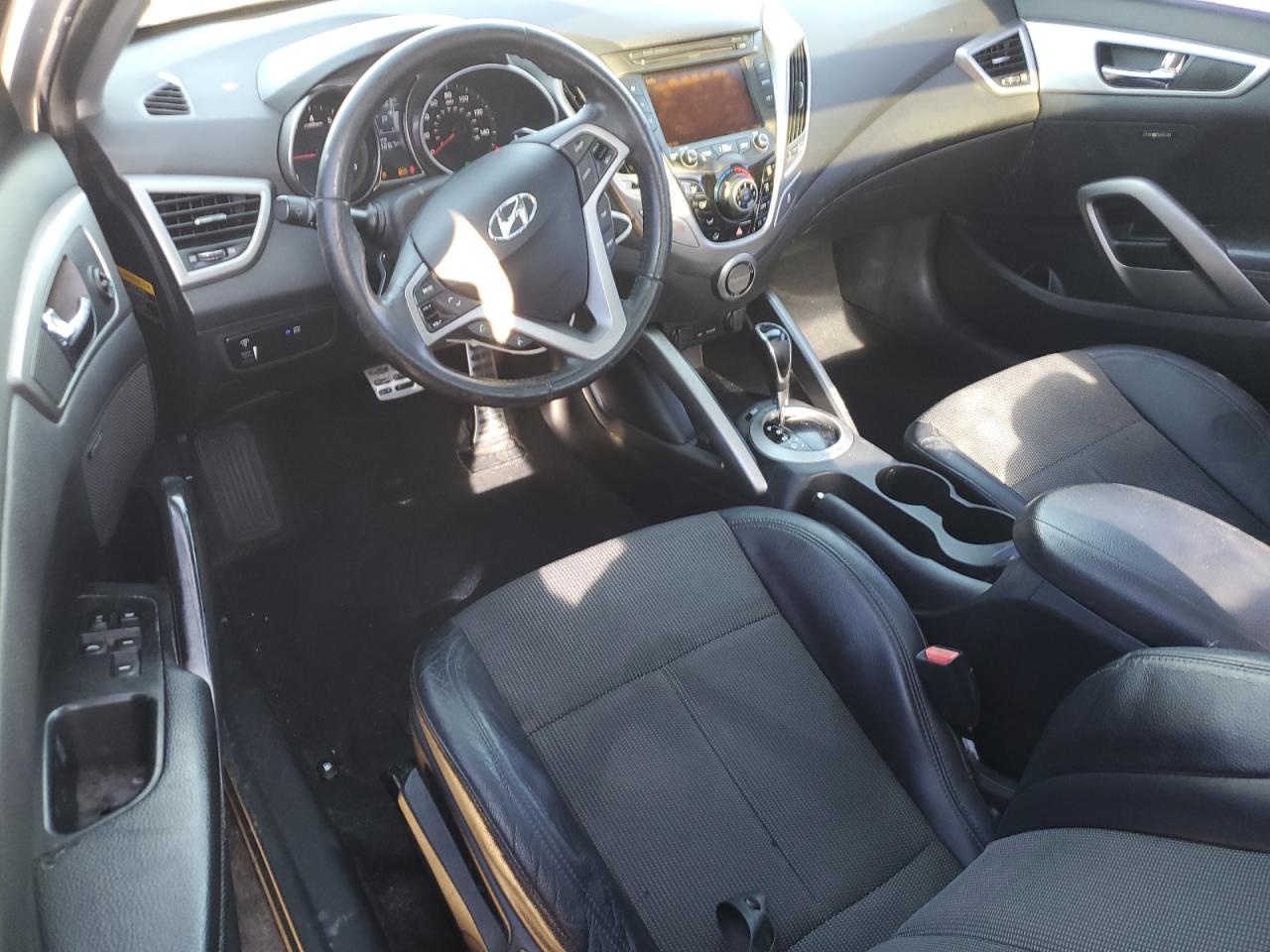 2013 Hyundai Veloster VIN: KMHTC6AD9DU136551 Lot: 83799205