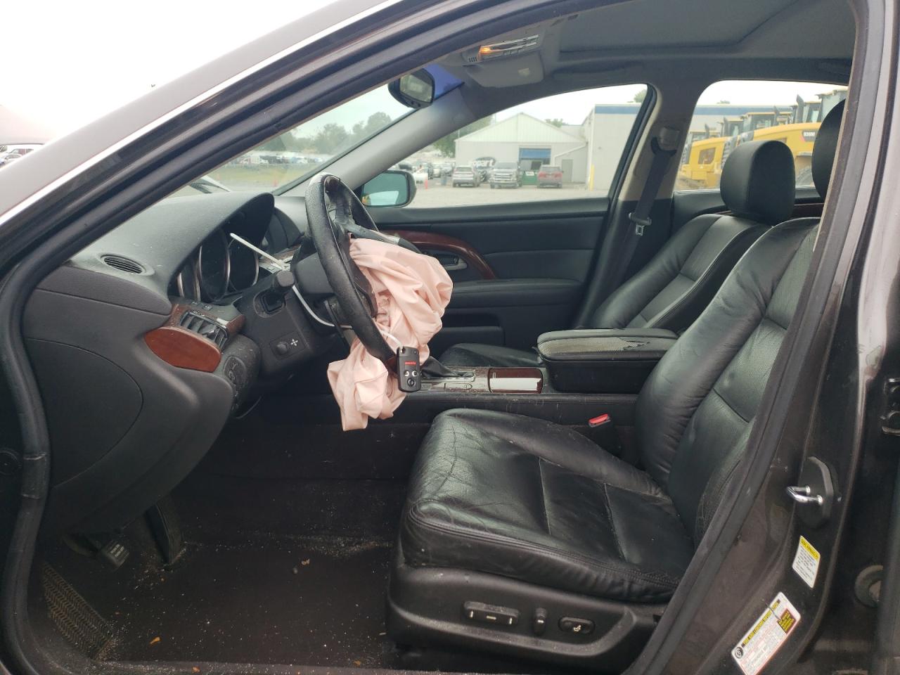 2010 Acura Rl VIN: JH4KB2F65AC001993 Lot: 82170325