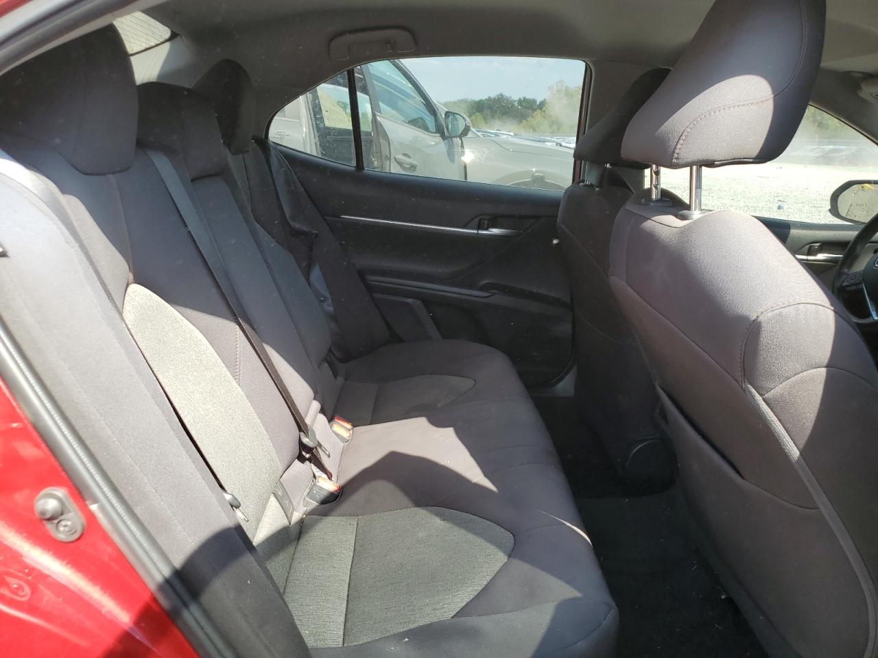 2019 Toyota Camry L VIN: 4T1B11HK6KU290012 Lot: 81548895